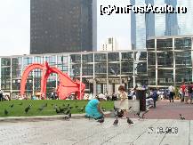 [P12] Copii si porumbei jucausi printre zgarie-norii parizieni din La Defense » foto by ileanaxperta*
 - 
<span class="allrVoted glyphicon glyphicon-heart hidden" id="av23671"></span>
<a class="m-l-10 hidden" id="sv23671" onclick="voting_Foto_DelVot(,23671,2333)" role="button">șterge vot <span class="glyphicon glyphicon-remove"></span></a>
<a id="v923671" class=" c-red"  onclick="voting_Foto_SetVot(23671)" role="button"><span class="glyphicon glyphicon-heart-empty"></span> <b>LIKE</b> = Votează poza</a> <img class="hidden"  id="f23671W9" src="/imagini/loader.gif" border="0" /><span class="AjErrMes hidden" id="e23671ErM"></span>