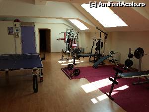 [P10] Sala de fitness » foto by andrei.rafoiu
 - 
<span class="allrVoted glyphicon glyphicon-heart hidden" id="av526467"></span>
<a class="m-l-10 hidden" id="sv526467" onclick="voting_Foto_DelVot(,526467,2370)" role="button">șterge vot <span class="glyphicon glyphicon-remove"></span></a>
<a id="v9526467" class=" c-red"  onclick="voting_Foto_SetVot(526467)" role="button"><span class="glyphicon glyphicon-heart-empty"></span> <b>LIKE</b> = Votează poza</a> <img class="hidden"  id="f526467W9" src="/imagini/loader.gif" border="0" /><span class="AjErrMes hidden" id="e526467ErM"></span>