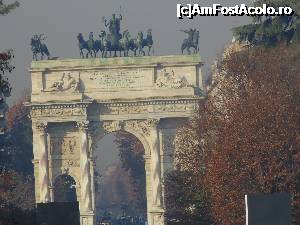 [P04] Arco della Pace » foto by leshon
 - 
<span class="allrVoted glyphicon glyphicon-heart hidden" id="av701705"></span>
<a class="m-l-10 hidden" id="sv701705" onclick="voting_Foto_DelVot(,701705,2374)" role="button">șterge vot <span class="glyphicon glyphicon-remove"></span></a>
<a id="v9701705" class=" c-red"  onclick="voting_Foto_SetVot(701705)" role="button"><span class="glyphicon glyphicon-heart-empty"></span> <b>LIKE</b> = Votează poza</a> <img class="hidden"  id="f701705W9" src="/imagini/loader.gif" border="0" /><span class="AjErrMes hidden" id="e701705ErM"></span>