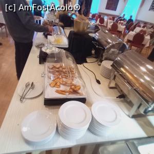 [P04] Mic dejun bufet » foto by gianimary
 - 
<span class="allrVoted glyphicon glyphicon-heart hidden" id="av1350338"></span>
<a class="m-l-10 hidden" id="sv1350338" onclick="voting_Foto_DelVot(,1350338,2379)" role="button">șterge vot <span class="glyphicon glyphicon-remove"></span></a>
<a id="v91350338" class=" c-red"  onclick="voting_Foto_SetVot(1350338)" role="button"><span class="glyphicon glyphicon-heart-empty"></span> <b>LIKE</b> = Votează poza</a> <img class="hidden"  id="f1350338W9" src="/imagini/loader.gif" border="0" /><span class="AjErrMes hidden" id="e1350338ErM"></span>