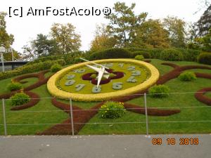 [P22] Ceasul floral din Jardin d'Anglais » foto by Mitica49
 - 
<span class="allrVoted glyphicon glyphicon-heart hidden" id="av1042964"></span>
<a class="m-l-10 hidden" id="sv1042964" onclick="voting_Foto_DelVot(,1042964,2384)" role="button">șterge vot <span class="glyphicon glyphicon-remove"></span></a>
<a id="v91042964" class=" c-red"  onclick="voting_Foto_SetVot(1042964)" role="button"><span class="glyphicon glyphicon-heart-empty"></span> <b>LIKE</b> = Votează poza</a> <img class="hidden"  id="f1042964W9" src="/imagini/loader.gif" border="0" /><span class="AjErrMes hidden" id="e1042964ErM"></span>