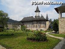 [P04] Biserica Manastirii Sucevita si curtea sa interioara. » foto by brindus27*
 - 
<span class="allrVoted glyphicon glyphicon-heart hidden" id="av302734"></span>
<a class="m-l-10 hidden" id="sv302734" onclick="voting_Foto_DelVot(,302734,2419)" role="button">șterge vot <span class="glyphicon glyphicon-remove"></span></a>
<a id="v9302734" class=" c-red"  onclick="voting_Foto_SetVot(302734)" role="button"><span class="glyphicon glyphicon-heart-empty"></span> <b>LIKE</b> = Votează poza</a> <img class="hidden"  id="f302734W9" src="/imagini/loader.gif" border="0" /><span class="AjErrMes hidden" id="e302734ErM"></span>