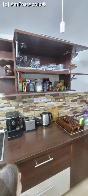 [P34] Bucătăriile erau dotate cu toate cele necesare într-o casă  (condimente, ulei, ceai, cafea, miere, zahăr, etc.) » foto by cris1982
 - 
<span class="allrVoted glyphicon glyphicon-heart hidden" id="av1355302"></span>
<a class="m-l-10 hidden" id="sv1355302" onclick="voting_Foto_DelVot(,1355302,2429)" role="button">șterge vot <span class="glyphicon glyphicon-remove"></span></a>
<a id="v91355302" class=" c-red"  onclick="voting_Foto_SetVot(1355302)" role="button"><span class="glyphicon glyphicon-heart-empty"></span> <b>LIKE</b> = Votează poza</a> <img class="hidden"  id="f1355302W9" src="/imagini/loader.gif" border="0" /><span class="AjErrMes hidden" id="e1355302ErM"></span>