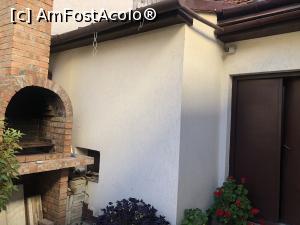 [P26] Pe aceasta usa se ajungea la proprietar » foto by mishu
 - 
<span class="allrVoted glyphicon glyphicon-heart hidden" id="av1281389"></span>
<a class="m-l-10 hidden" id="sv1281389" onclick="voting_Foto_DelVot(,1281389,2429)" role="button">șterge vot <span class="glyphicon glyphicon-remove"></span></a>
<a id="v91281389" class=" c-red"  onclick="voting_Foto_SetVot(1281389)" role="button"><span class="glyphicon glyphicon-heart-empty"></span> <b>LIKE</b> = Votează poza</a> <img class="hidden"  id="f1281389W9" src="/imagini/loader.gif" border="0" /><span class="AjErrMes hidden" id="e1281389ErM"></span>