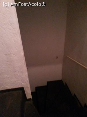 [P17] Scarile care trebuie urcate pana la apartament » foto by AleDia
 - 
<span class="allrVoted glyphicon glyphicon-heart hidden" id="av723368"></span>
<a class="m-l-10 hidden" id="sv723368" onclick="voting_Foto_DelVot(,723368,2429)" role="button">șterge vot <span class="glyphicon glyphicon-remove"></span></a>
<a id="v9723368" class=" c-red"  onclick="voting_Foto_SetVot(723368)" role="button"><span class="glyphicon glyphicon-heart-empty"></span> <b>LIKE</b> = Votează poza</a> <img class="hidden"  id="f723368W9" src="/imagini/loader.gif" border="0" /><span class="AjErrMes hidden" id="e723368ErM"></span>
