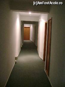 [P02] Coridor la Hotel Egreta (Tulcea). Foto Neptunus. » foto by Neptunus
 - 
<span class="allrVoted glyphicon glyphicon-heart hidden" id="av320665"></span>
<a class="m-l-10 hidden" id="sv320665" onclick="voting_Foto_DelVot(,320665,2437)" role="button">șterge vot <span class="glyphicon glyphicon-remove"></span></a>
<a id="v9320665" class=" c-red"  onclick="voting_Foto_SetVot(320665)" role="button"><span class="glyphicon glyphicon-heart-empty"></span> <b>LIKE</b> = Votează poza</a> <img class="hidden"  id="f320665W9" src="/imagini/loader.gif" border="0" /><span class="AjErrMes hidden" id="e320665ErM"></span>