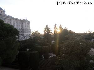 [P23] din gradinile lui Sabatini se vede palatul regal » foto by amero
 - 
<span class="allrVoted glyphicon glyphicon-heart hidden" id="av610538"></span>
<a class="m-l-10 hidden" id="sv610538" onclick="voting_Foto_DelVot(,610538,2442)" role="button">șterge vot <span class="glyphicon glyphicon-remove"></span></a>
<a id="v9610538" class=" c-red"  onclick="voting_Foto_SetVot(610538)" role="button"><span class="glyphicon glyphicon-heart-empty"></span> <b>LIKE</b> = Votează poza</a> <img class="hidden"  id="f610538W9" src="/imagini/loader.gif" border="0" /><span class="AjErrMes hidden" id="e610538ErM"></span>