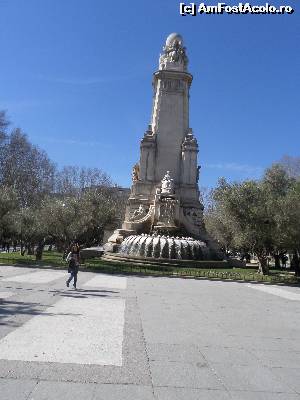 [P29] in Plazza Espania » foto by amero
 - 
<span class="allrVoted glyphicon glyphicon-heart hidden" id="av610544"></span>
<a class="m-l-10 hidden" id="sv610544" onclick="voting_Foto_DelVot(,610544,2442)" role="button">șterge vot <span class="glyphicon glyphicon-remove"></span></a>
<a id="v9610544" class=" c-red"  onclick="voting_Foto_SetVot(610544)" role="button"><span class="glyphicon glyphicon-heart-empty"></span> <b>LIKE</b> = Votează poza</a> <img class="hidden"  id="f610544W9" src="/imagini/loader.gif" border="0" /><span class="AjErrMes hidden" id="e610544ErM"></span>