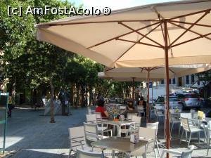 [P20] O terasa in Lavapies, la ora pranzului... aici m-am ,,hodinit'' sub palarie » foto by mireille
 - 
<span class="allrVoted glyphicon glyphicon-heart hidden" id="av712656"></span>
<a class="m-l-10 hidden" id="sv712656" onclick="voting_Foto_DelVot(,712656,2442)" role="button">șterge vot <span class="glyphicon glyphicon-remove"></span></a>
<a id="v9712656" class=" c-red"  onclick="voting_Foto_SetVot(712656)" role="button"><span class="glyphicon glyphicon-heart-empty"></span> <b>LIKE</b> = Votează poza</a> <img class="hidden"  id="f712656W9" src="/imagini/loader.gif" border="0" /><span class="AjErrMes hidden" id="e712656ErM"></span>