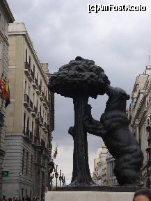 [P23] Ursul simbolul Madridului » foto by libertango
 - 
<span class="allrVoted glyphicon glyphicon-heart hidden" id="av207499"></span>
<a class="m-l-10 hidden" id="sv207499" onclick="voting_Foto_DelVot(,207499,2442)" role="button">șterge vot <span class="glyphicon glyphicon-remove"></span></a>
<a id="v9207499" class=" c-red"  onclick="voting_Foto_SetVot(207499)" role="button"><span class="glyphicon glyphicon-heart-empty"></span> <b>LIKE</b> = Votează poza</a> <img class="hidden"  id="f207499W9" src="/imagini/loader.gif" border="0" /><span class="AjErrMes hidden" id="e207499ErM"></span>