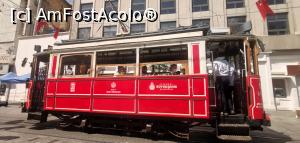 P07 [SEP-2021] Tramvaiul Nostalgic, care circulă pe bulevardul pietonal Istiklal, până la Piața Taksim.