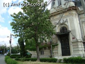 [P37] Casa Poenaru -monument istoric...  » foto by mireille
 - 
<span class="allrVoted glyphicon glyphicon-heart hidden" id="av871591"></span>
<a class="m-l-10 hidden" id="sv871591" onclick="voting_Foto_DelVot(,871591,2510)" role="button">șterge vot <span class="glyphicon glyphicon-remove"></span></a>
<a id="v9871591" class=" c-red"  onclick="voting_Foto_SetVot(871591)" role="button"><span class="glyphicon glyphicon-heart-empty"></span> <b>LIKE</b> = Votează poza</a> <img class="hidden"  id="f871591W9" src="/imagini/loader.gif" border="0" /><span class="AjErrMes hidden" id="e871591ErM"></span>