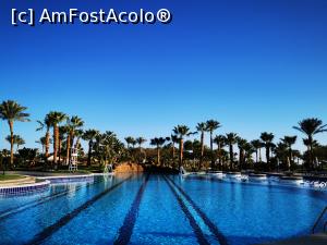 [P27] Piscina hotel » foto by cata2106
 - 
<span class="allrVoted glyphicon glyphicon-heart hidden" id="av1213522"></span>
<a class="m-l-10 hidden" id="sv1213522" onclick="voting_Foto_DelVot(,1213522,2513)" role="button">șterge vot <span class="glyphicon glyphicon-remove"></span></a>
<a id="v91213522" class=" c-red"  onclick="voting_Foto_SetVot(1213522)" role="button"><span class="glyphicon glyphicon-heart-empty"></span> <b>LIKE</b> = Votează poza</a> <img class="hidden"  id="f1213522W9" src="/imagini/loader.gif" border="0" /><span class="AjErrMes hidden" id="e1213522ErM"></span>