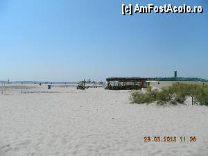 [P10] Plaja Sulina - Una din terase » foto by Paty
 - 
<span class="allrVoted glyphicon glyphicon-heart hidden" id="av432687"></span>
<a class="m-l-10 hidden" id="sv432687" onclick="voting_Foto_DelVot(,432687,2514)" role="button">șterge vot <span class="glyphicon glyphicon-remove"></span></a>
<a id="v9432687" class=" c-red"  onclick="voting_Foto_SetVot(432687)" role="button"><span class="glyphicon glyphicon-heart-empty"></span> <b>LIKE</b> = Votează poza</a> <img class="hidden"  id="f432687W9" src="/imagini/loader.gif" border="0" /><span class="AjErrMes hidden" id="e432687ErM"></span>