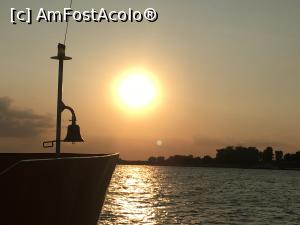 [P03] Aproape de malul I. C. Brătianu. Gogoloiul de pe cer e Soarele, încă adormit » foto by Yersinia Pestis
 - 
<span class="allrVoted glyphicon glyphicon-heart hidden" id="av1004612"></span>
<a class="m-l-10 hidden" id="sv1004612" onclick="voting_Foto_DelVot(,1004612,2514)" role="button">șterge vot <span class="glyphicon glyphicon-remove"></span></a>
<a id="v91004612" class=" c-red"  onclick="voting_Foto_SetVot(1004612)" role="button"><span class="glyphicon glyphicon-heart-empty"></span> <b>LIKE</b> = Votează poza</a> <img class="hidden"  id="f1004612W9" src="/imagini/loader.gif" border="0" /><span class="AjErrMes hidden" id="e1004612ErM"></span>