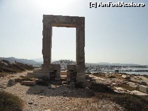 [P13] Portara dis-de-dimineata, si in fundal orasul Naxos » foto by zuftim
 - 
<span class="allrVoted glyphicon glyphicon-heart hidden" id="av579570"></span>
<a class="m-l-10 hidden" id="sv579570" onclick="voting_Foto_DelVot(,579570,2551)" role="button">șterge vot <span class="glyphicon glyphicon-remove"></span></a>
<a id="v9579570" class=" c-red"  onclick="voting_Foto_SetVot(579570)" role="button"><span class="glyphicon glyphicon-heart-empty"></span> <b>LIKE</b> = Votează poza</a> <img class="hidden"  id="f579570W9" src="/imagini/loader.gif" border="0" /><span class="AjErrMes hidden" id="e579570ErM"></span>