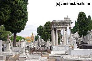 [P15] Cimitirul Israelit pe lângă care am trecut în drum spre castel » foto by cdiana
 - 
<span class="allrVoted glyphicon glyphicon-heart hidden" id="av532000"></span>
<a class="m-l-10 hidden" id="sv532000" onclick="voting_Foto_DelVot(,532000,2571)" role="button">șterge vot <span class="glyphicon glyphicon-remove"></span></a>
<a id="v9532000" class=" c-red"  onclick="voting_Foto_SetVot(532000)" role="button"><span class="glyphicon glyphicon-heart-empty"></span> <b>LIKE</b> = Votează poza</a> <img class="hidden"  id="f532000W9" src="/imagini/loader.gif" border="0" /><span class="AjErrMes hidden" id="e532000ErM"></span>