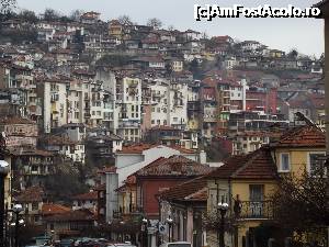 [P05] Vedere asupra Veliko Târnovo de pe strada Gourko » foto by irinad
 - 
<span class="allrVoted glyphicon glyphicon-heart hidden" id="av699198"></span>
<a class="m-l-10 hidden" id="sv699198" onclick="voting_Foto_DelVot(,699198,2587)" role="button">șterge vot <span class="glyphicon glyphicon-remove"></span></a>
<a id="v9699198" class=" c-red"  onclick="voting_Foto_SetVot(699198)" role="button"><span class="glyphicon glyphicon-heart-empty"></span> <b>LIKE</b> = Votează poza</a> <img class="hidden"  id="f699198W9" src="/imagini/loader.gif" border="0" /><span class="AjErrMes hidden" id="e699198ErM"></span>