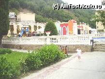 [P5x] spatiu pt copii inclusiv piscina » foto by lauraalexandru
 - 
<span class="allrVoted glyphicon glyphicon-heart hidden" id="av10365"></span>
<a class="m-l-10 hidden" id="sv10365" onclick="voting_Foto_DelVot(,10365,2598)" role="button">șterge vot <span class="glyphicon glyphicon-remove"></span></a>
<a id="v910365" class=" c-red"  onclick="voting_Foto_SetVot(10365)" role="button"><span class="glyphicon glyphicon-heart-empty"></span> <b>LIKE</b> = Votează poza</a> <img class="hidden"  id="f10365W9" src="/imagini/loader.gif" border="0" /><span class="AjErrMes hidden" id="e10365ErM"></span>