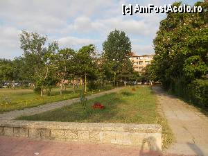 [P12] Hotelul văzut dinspre plajă » foto by geta10
 - 
<span class="allrVoted glyphicon glyphicon-heart hidden" id="av435428"></span>
<a class="m-l-10 hidden" id="sv435428" onclick="voting_Foto_DelVot(,435428,2689)" role="button">șterge vot <span class="glyphicon glyphicon-remove"></span></a>
<a id="v9435428" class=" c-red"  onclick="voting_Foto_SetVot(435428)" role="button"><span class="glyphicon glyphicon-heart-empty"></span> <b>LIKE</b> = Votează poza</a> <img class="hidden"  id="f435428W9" src="/imagini/loader.gif" border="0" /><span class="AjErrMes hidden" id="e435428ErM"></span>