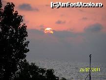 [P05] Rasaritul din balcon. » foto by bucurila
 - 
<span class="allrVoted glyphicon glyphicon-heart hidden" id="av237097"></span>
<a class="m-l-10 hidden" id="sv237097" onclick="voting_Foto_DelVot(,237097,2689)" role="button">șterge vot <span class="glyphicon glyphicon-remove"></span></a>
<a id="v9237097" class=" c-red"  onclick="voting_Foto_SetVot(237097)" role="button"><span class="glyphicon glyphicon-heart-empty"></span> <b>LIKE</b> = Votează poza</a> <img class="hidden"  id="f237097W9" src="/imagini/loader.gif" border="0" /><span class="AjErrMes hidden" id="e237097ErM"></span>