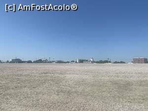 [P35] Hotel Tomis Mamaia. Intinderea uriasa de nisip, ca o felie de desert... » foto by Floria
 - 
<span class="allrVoted glyphicon glyphicon-heart hidden" id="av1306259"></span>
<a class="m-l-10 hidden" id="sv1306259" onclick="voting_Foto_DelVot(,1306259,2689)" role="button">șterge vot <span class="glyphicon glyphicon-remove"></span></a>
<a id="v91306259" class=" c-red"  onclick="voting_Foto_SetVot(1306259)" role="button"><span class="glyphicon glyphicon-heart-empty"></span> <b>LIKE</b> = Votează poza</a> <img class="hidden"  id="f1306259W9" src="/imagini/loader.gif" border="0" /><span class="AjErrMes hidden" id="e1306259ErM"></span>