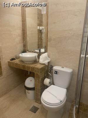 [P08] Hotel Tomis Mamaia. Baia suitei. » foto by Floria
 - 
<span class="allrVoted glyphicon glyphicon-heart hidden" id="av1306232"></span>
<a class="m-l-10 hidden" id="sv1306232" onclick="voting_Foto_DelVot(,1306232,2689)" role="button">șterge vot <span class="glyphicon glyphicon-remove"></span></a>
<a id="v91306232" class=" c-red"  onclick="voting_Foto_SetVot(1306232)" role="button"><span class="glyphicon glyphicon-heart-empty"></span> <b>LIKE</b> = Votează poza</a> <img class="hidden"  id="f1306232W9" src="/imagini/loader.gif" border="0" /><span class="AjErrMes hidden" id="e1306232ErM"></span>