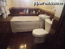 [P01] baia camerei triple » foto by bercea simina
 - 
<span class="allrVoted glyphicon glyphicon-heart hidden" id="av446364"></span>
<a class="m-l-10 hidden" id="sv446364" onclick="voting_Foto_DelVot(,446364,2689)" role="button">șterge vot <span class="glyphicon glyphicon-remove"></span></a>
<a id="v9446364" class=" c-red"  onclick="voting_Foto_SetVot(446364)" role="button"><span class="glyphicon glyphicon-heart-empty"></span> <b>LIKE</b> = Votează poza</a> <img class="hidden"  id="f446364W9" src="/imagini/loader.gif" border="0" /><span class="AjErrMes hidden" id="e446364ErM"></span>