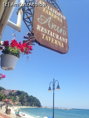 [P06] Prânz cu vedere la Taverna Akti » foto by almona
 - 
<span class="allrVoted glyphicon glyphicon-heart hidden" id="av876591"></span>
<a class="m-l-10 hidden" id="sv876591" onclick="voting_Foto_DelVot(,876591,2748)" role="button">șterge vot <span class="glyphicon glyphicon-remove"></span></a>
<a id="v9876591" class=" c-red"  onclick="voting_Foto_SetVot(876591)" role="button"><span class="glyphicon glyphicon-heart-empty"></span> <b>LIKE</b> = Votează poza</a> <img class="hidden"  id="f876591W9" src="/imagini/loader.gif" border="0" /><span class="AjErrMes hidden" id="e876591ErM"></span>