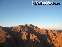 [P12] in plan indepartat cel mai inalt varf unde se afla o capela pe locul unde au fost gasite moastele Sf. Ecaterina » foto by bitnic
 - 
<span class="allrVoted glyphicon glyphicon-heart hidden" id="av136469"></span>
<a class="m-l-10 hidden" id="sv136469" onclick="voting_Foto_DelVot(,136469,2768)" role="button">șterge vot <span class="glyphicon glyphicon-remove"></span></a>
<a id="v9136469" class=" c-red"  onclick="voting_Foto_SetVot(136469)" role="button"><span class="glyphicon glyphicon-heart-empty"></span> <b>LIKE</b> = Votează poza</a> <img class="hidden"  id="f136469W9" src="/imagini/loader.gif" border="0" /><span class="AjErrMes hidden" id="e136469ErM"></span>