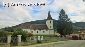 [P07] Biserica Cuvioasa Paraschiva » foto by AZE
 - 
<span class="allrVoted glyphicon glyphicon-heart hidden" id="av903340"></span>
<a class="m-l-10 hidden" id="sv903340" onclick="voting_Foto_DelVot(,903340,2783)" role="button">șterge vot <span class="glyphicon glyphicon-remove"></span></a>
<a id="v9903340" class=" c-red"  onclick="voting_Foto_SetVot(903340)" role="button"><span class="glyphicon glyphicon-heart-empty"></span> <b>LIKE</b> = Votează poza</a> <img class="hidden"  id="f903340W9" src="/imagini/loader.gif" border="0" /><span class="AjErrMes hidden" id="e903340ErM"></span>