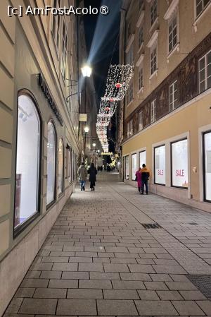 [P06] Pe stradutele Salzburgului » foto by nightwish
 - 
<span class="allrVoted glyphicon glyphicon-heart hidden" id="av1515667"></span>
<a class="m-l-10 hidden" id="sv1515667" onclick="voting_Foto_DelVot(,1515667,2854)" role="button">șterge vot <span class="glyphicon glyphicon-remove"></span></a>
<a id="v91515667" class=" c-red"  onclick="voting_Foto_SetVot(1515667)" role="button"><span class="glyphicon glyphicon-heart-empty"></span> <b>LIKE</b> = Votează poza</a> <img class="hidden"  id="f1515667W9" src="/imagini/loader.gif" border="0" /><span class="AjErrMes hidden" id="e1515667ErM"></span>