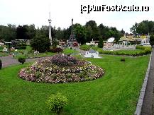 [P18] ''Lumea intr-o zi'' sau parcul Minimundus » foto by BOGDAN DSN
 - 
<span class="allrVoted glyphicon glyphicon-heart hidden" id="av399237"></span>
<a class="m-l-10 hidden" id="sv399237" onclick="voting_Foto_DelVot(,399237,2854)" role="button">șterge vot <span class="glyphicon glyphicon-remove"></span></a>
<a id="v9399237" class=" c-red"  onclick="voting_Foto_SetVot(399237)" role="button"><span class="glyphicon glyphicon-heart-empty"></span> <b>LIKE</b> = Votează poza</a> <img class="hidden"  id="f399237W9" src="/imagini/loader.gif" border="0" /><span class="AjErrMes hidden" id="e399237ErM"></span>