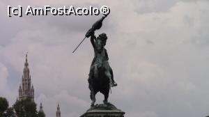 [P14] Statuia ecvestra a arhiducelui Carol de Austria din Heldenplatz.  » foto by ovidiuyepi
 - 
<span class="allrVoted glyphicon glyphicon-heart hidden" id="av1157989"></span>
<a class="m-l-10 hidden" id="sv1157989" onclick="voting_Foto_DelVot(,1157989,2854)" role="button">șterge vot <span class="glyphicon glyphicon-remove"></span></a>
<a id="v91157989" class=" c-red"  onclick="voting_Foto_SetVot(1157989)" role="button"><span class="glyphicon glyphicon-heart-empty"></span> <b>LIKE</b> = Votează poza</a> <img class="hidden"  id="f1157989W9" src="/imagini/loader.gif" border="0" /><span class="AjErrMes hidden" id="e1157989ErM"></span>