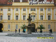 [P23] o fantana arteziana. » foto by adryana
 - 
<span class="allrVoted glyphicon glyphicon-heart hidden" id="av313281"></span>
<a class="m-l-10 hidden" id="sv313281" onclick="voting_Foto_DelVot(,313281,2854)" role="button">șterge vot <span class="glyphicon glyphicon-remove"></span></a>
<a id="v9313281" class=" c-red"  onclick="voting_Foto_SetVot(313281)" role="button"><span class="glyphicon glyphicon-heart-empty"></span> <b>LIKE</b> = Votează poza</a> <img class="hidden"  id="f313281W9" src="/imagini/loader.gif" border="0" /><span class="AjErrMes hidden" id="e313281ErM"></span>