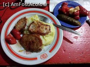 [P03] Cina la B&acirc;rcaciu » foto by Mioritik
 - 
<span class="allrVoted glyphicon glyphicon-heart hidden" id="av1229036"></span>
<a class="m-l-10 hidden" id="sv1229036" onclick="voting_Foto_DelVot(,1229036,2855)" role="button">șterge vot <span class="glyphicon glyphicon-remove"></span></a>
<a id="v91229036" class=" c-red"  onclick="voting_Foto_SetVot(1229036)" role="button"><span class="glyphicon glyphicon-heart-empty"></span> <b>LIKE</b> = Votează poza</a> <img class="hidden"  id="f1229036W9" src="/imagini/loader.gif" border="0" /><span class="AjErrMes hidden" id="e1229036ErM"></span>