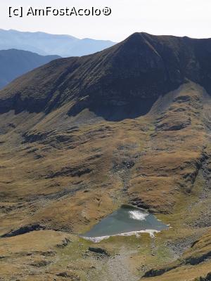 [P15] Iezerul Triunghiular » foto by robert
 - 
<span class="allrVoted glyphicon glyphicon-heart hidden" id="av1189967"></span>
<a class="m-l-10 hidden" id="sv1189967" onclick="voting_Foto_DelVot(,1189967,2855)" role="button">șterge vot <span class="glyphicon glyphicon-remove"></span></a>
<a id="v91189967" class=" c-red"  onclick="voting_Foto_SetVot(1189967)" role="button"><span class="glyphicon glyphicon-heart-empty"></span> <b>LIKE</b> = Votează poza</a> <img class="hidden"  id="f1189967W9" src="/imagini/loader.gif" border="0" /><span class="AjErrMes hidden" id="e1189967ErM"></span>