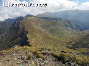 [P13] Cărarea merge chiar pe marginea crestei » foto by Mika
 - 
<span class="allrVoted glyphicon glyphicon-heart hidden" id="av1186328"></span>
<a class="m-l-10 hidden" id="sv1186328" onclick="voting_Foto_DelVot(,1186328,2855)" role="button">șterge vot <span class="glyphicon glyphicon-remove"></span></a>
<a id="v91186328" class=" c-red"  onclick="voting_Foto_SetVot(1186328)" role="button"><span class="glyphicon glyphicon-heart-empty"></span> <b>LIKE</b> = Votează poza</a> <img class="hidden"  id="f1186328W9" src="/imagini/loader.gif" border="0" /><span class="AjErrMes hidden" id="e1186328ErM"></span>