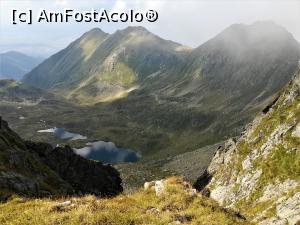 [P07] Lacul Podragu marginit deMuchia  Tăr&acirc;ța, cu Șeile Calea Carului și Curmătura Iezerului » foto by Mika
 - 
<span class="allrVoted glyphicon glyphicon-heart hidden" id="av1186322"></span>
<a class="m-l-10 hidden" id="sv1186322" onclick="voting_Foto_DelVot(,1186322,2855)" role="button">șterge vot <span class="glyphicon glyphicon-remove"></span></a>
<a id="v91186322" class=" c-red"  onclick="voting_Foto_SetVot(1186322)" role="button"><span class="glyphicon glyphicon-heart-empty"></span> <b>LIKE</b> = Votează poza</a> <img class="hidden"  id="f1186322W9" src="/imagini/loader.gif" border="0" /><span class="AjErrMes hidden" id="e1186322ErM"></span>