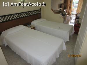 [P11] Zona de dormit cu cele două paturi şi dulapul încastrat.  » foto by marsus
 - 
<span class="allrVoted glyphicon glyphicon-heart hidden" id="av899596"></span>
<a class="m-l-10 hidden" id="sv899596" onclick="voting_Foto_DelVot(,899596,2933)" role="button">șterge vot <span class="glyphicon glyphicon-remove"></span></a>
<a id="v9899596" class=" c-red"  onclick="voting_Foto_SetVot(899596)" role="button"><span class="glyphicon glyphicon-heart-empty"></span> <b>LIKE</b> = Votează poza</a> <img class="hidden"  id="f899596W9" src="/imagini/loader.gif" border="0" /><span class="AjErrMes hidden" id="e899596ErM"></span>