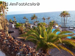 [P17] Pe promenada din Playas de Las Americas unde sufla o briză rece.  » foto by marsus
 - 
<span class="allrVoted glyphicon glyphicon-heart hidden" id="av975198"></span>
<a class="m-l-10 hidden" id="sv975198" onclick="voting_Foto_DelVot(,975198,2933)" role="button">șterge vot <span class="glyphicon glyphicon-remove"></span></a>
<a id="v9975198" class=" c-red"  onclick="voting_Foto_SetVot(975198)" role="button"><span class="glyphicon glyphicon-heart-empty"></span> <b>LIKE</b> = Votează poza</a> <img class="hidden"  id="f975198W9" src="/imagini/loader.gif" border="0" /><span class="AjErrMes hidden" id="e975198ErM"></span>
