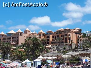 [P19] Hotel de 5 stele lângă Playa del Duque.  » foto by marsus
 - 
<span class="allrVoted glyphicon glyphicon-heart hidden" id="av975200"></span>
<a class="m-l-10 hidden" id="sv975200" onclick="voting_Foto_DelVot(,975200,2933)" role="button">șterge vot <span class="glyphicon glyphicon-remove"></span></a>
<a id="v9975200" class=" c-red"  onclick="voting_Foto_SetVot(975200)" role="button"><span class="glyphicon glyphicon-heart-empty"></span> <b>LIKE</b> = Votează poza</a> <img class="hidden"  id="f975200W9" src="/imagini/loader.gif" border="0" /><span class="AjErrMes hidden" id="e975200ErM"></span>