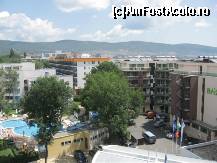 [P23] Vedere de pe balcon de la et. 6. In dreapta se vede o portiune extrem de mica da mare » foto by Catzus
 - 
<span class="allrVoted glyphicon glyphicon-heart hidden" id="av96845"></span>
<a class="m-l-10 hidden" id="sv96845" onclick="voting_Foto_DelVot(,96845,2938)" role="button">șterge vot <span class="glyphicon glyphicon-remove"></span></a>
<a id="v996845" class=" c-red"  onclick="voting_Foto_SetVot(96845)" role="button"><span class="glyphicon glyphicon-heart-empty"></span> <b>LIKE</b> = Votează poza</a> <img class="hidden"  id="f96845W9" src="/imagini/loader.gif" border="0" /><span class="AjErrMes hidden" id="e96845ErM"></span>