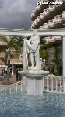 [P12] piscina » foto by ghecamelia
 - 
<span class="allrVoted glyphicon glyphicon-heart hidden" id="av22485"></span>
<a class="m-l-10 hidden" id="sv22485" onclick="voting_Foto_DelVot(,22485,2939)" role="button">șterge vot <span class="glyphicon glyphicon-remove"></span></a>
<a id="v922485" class=" c-red"  onclick="voting_Foto_SetVot(22485)" role="button"><span class="glyphicon glyphicon-heart-empty"></span> <b>LIKE</b> = Votează poza</a> <img class="hidden"  id="f22485W9" src="/imagini/loader.gif" border="0" /><span class="AjErrMes hidden" id="e22485ErM"></span>