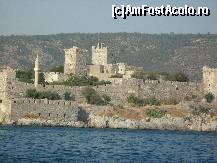 [P09] Castelul Sf Petru   vedere de pe mare  inainte de sosire in Bodrum » foto by david
 - 
<span class="allrVoted glyphicon glyphicon-heart hidden" id="av47150"></span>
<a class="m-l-10 hidden" id="sv47150" onclick="voting_Foto_DelVot(,47150,3030)" role="button">șterge vot <span class="glyphicon glyphicon-remove"></span></a>
<a id="v947150" class=" c-red"  onclick="voting_Foto_SetVot(47150)" role="button"><span class="glyphicon glyphicon-heart-empty"></span> <b>LIKE</b> = Votează poza</a> <img class="hidden"  id="f47150W9" src="/imagini/loader.gif" border="0" /><span class="AjErrMes hidden" id="e47150ErM"></span>