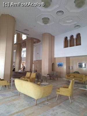 [P03] O zona de relaxare în holul hotelului. » foto by Rodel
 - 
<span class="allrVoted glyphicon glyphicon-heart hidden" id="av1393405"></span>
<a class="m-l-10 hidden" id="sv1393405" onclick="voting_Foto_DelVot(,1393405,3034)" role="button">șterge vot <span class="glyphicon glyphicon-remove"></span></a>
<a id="v91393405" class=" c-red"  onclick="voting_Foto_SetVot(1393405)" role="button"><span class="glyphicon glyphicon-heart-empty"></span> <b>LIKE</b> = Votează poza</a> <img class="hidden"  id="f1393405W9" src="/imagini/loader.gif" border="0" /><span class="AjErrMes hidden" id="e1393405ErM"></span>