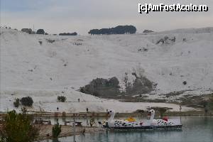 [P06] Poza din 'Natural Park', de langa satul Pamukkale. Aici e si intrarea de sud. Aveti de urcat pe jos, pana sus pe platou.  » foto by TraianS
 - 
<span class="allrVoted glyphicon glyphicon-heart hidden" id="av499926"></span>
<a class="m-l-10 hidden" id="sv499926" onclick="voting_Foto_DelVot(,499926,3039)" role="button">șterge vot <span class="glyphicon glyphicon-remove"></span></a>
<a id="v9499926" class=" c-red"  onclick="voting_Foto_SetVot(499926)" role="button"><span class="glyphicon glyphicon-heart-empty"></span> <b>LIKE</b> = Votează poza</a> <img class="hidden"  id="f499926W9" src="/imagini/loader.gif" border="0" /><span class="AjErrMes hidden" id="e499926ErM"></span>