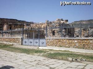 [P28] Ruine de la Hierapolis delimitate prin gard » foto by irinad
 - 
<span class="allrVoted glyphicon glyphicon-heart hidden" id="av625918"></span>
<a class="m-l-10 hidden" id="sv625918" onclick="voting_Foto_DelVot(,625918,3039)" role="button">șterge vot <span class="glyphicon glyphicon-remove"></span></a>
<a id="v9625918" class=" c-red"  onclick="voting_Foto_SetVot(625918)" role="button"><span class="glyphicon glyphicon-heart-empty"></span> <b>LIKE</b> = Votează poza</a> <img class="hidden"  id="f625918W9" src="/imagini/loader.gif" border="0" /><span class="AjErrMes hidden" id="e625918ErM"></span>