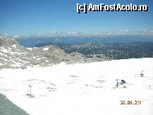 [P27] schi pe Dachstein Gletscher » foto by Alina Morar
 - 
<span class="allrVoted glyphicon glyphicon-heart hidden" id="av281154"></span>
<a class="m-l-10 hidden" id="sv281154" onclick="voting_Foto_DelVot(,281154,3095)" role="button">șterge vot <span class="glyphicon glyphicon-remove"></span></a>
<a id="v9281154" class=" c-red"  onclick="voting_Foto_SetVot(281154)" role="button"><span class="glyphicon glyphicon-heart-empty"></span> <b>LIKE</b> = Votează poza</a> <img class="hidden"  id="f281154W9" src="/imagini/loader.gif" border="0" /><span class="AjErrMes hidden" id="e281154ErM"></span>