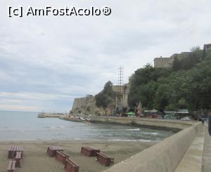 [P09] Ulcinj, cetatea văzută din port » foto by Michi
 - 
<span class="allrVoted glyphicon glyphicon-heart hidden" id="av793364"></span>
<a class="m-l-10 hidden" id="sv793364" onclick="voting_Foto_DelVot(,793364,3106)" role="button">șterge vot <span class="glyphicon glyphicon-remove"></span></a>
<a id="v9793364" class=" c-red"  onclick="voting_Foto_SetVot(793364)" role="button"><span class="glyphicon glyphicon-heart-empty"></span> <b>LIKE</b> = Votează poza</a> <img class="hidden"  id="f793364W9" src="/imagini/loader.gif" border="0" /><span class="AjErrMes hidden" id="e793364ErM"></span>